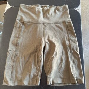 Green High-Waisted Compression Bike Shorts